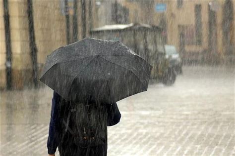 夢見突然下大雨|梦见下雨、下大雨是什么意思